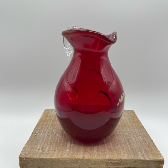 Destinations Collectibles Denmark Ruby Glass Stemmed Cup‎ and Blown Glass Vase - Picture 8 of 16